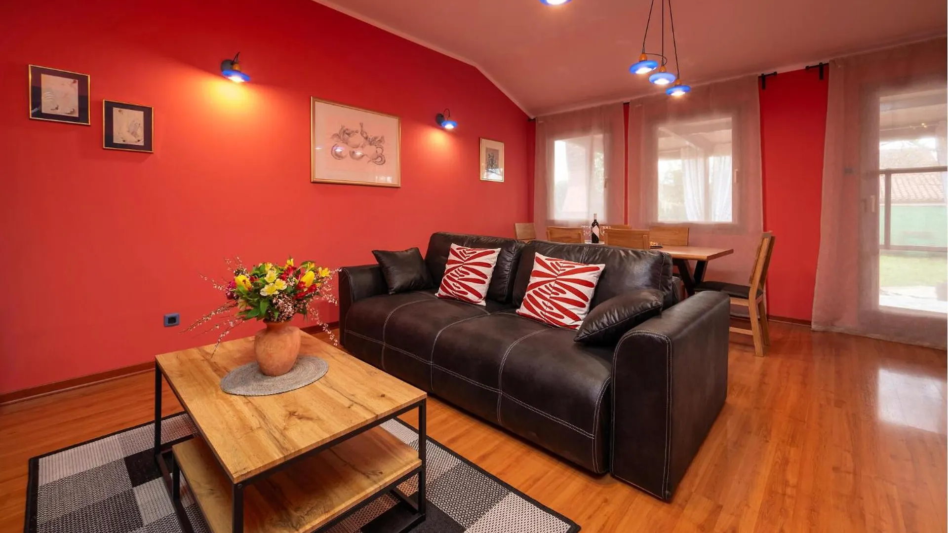 Lovely Home In Sisan With Wifi