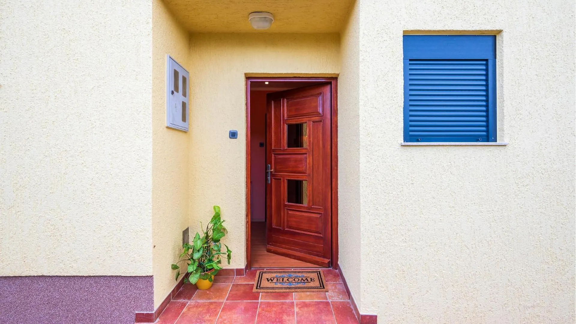 Lovely Home In Sisan With Wifi 0*,  Croatia